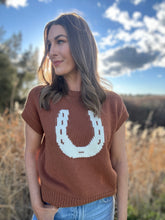 Roanie Rust Horse Shoe Top