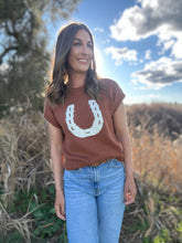 Roanie Rust Horse Shoe Top