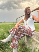 Circle The Wagon Pants