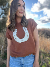 Roanie Rust Horse Shoe Top